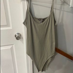 brand new never been worn!!